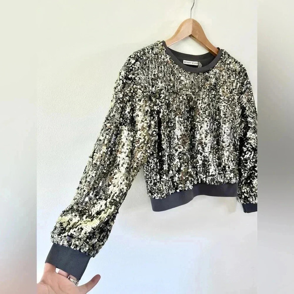 Alice + Olivia Sequin Cropped Embellished Metallic Long Sleeve Sweatshirt Sz XS - Picture 3 of 9
